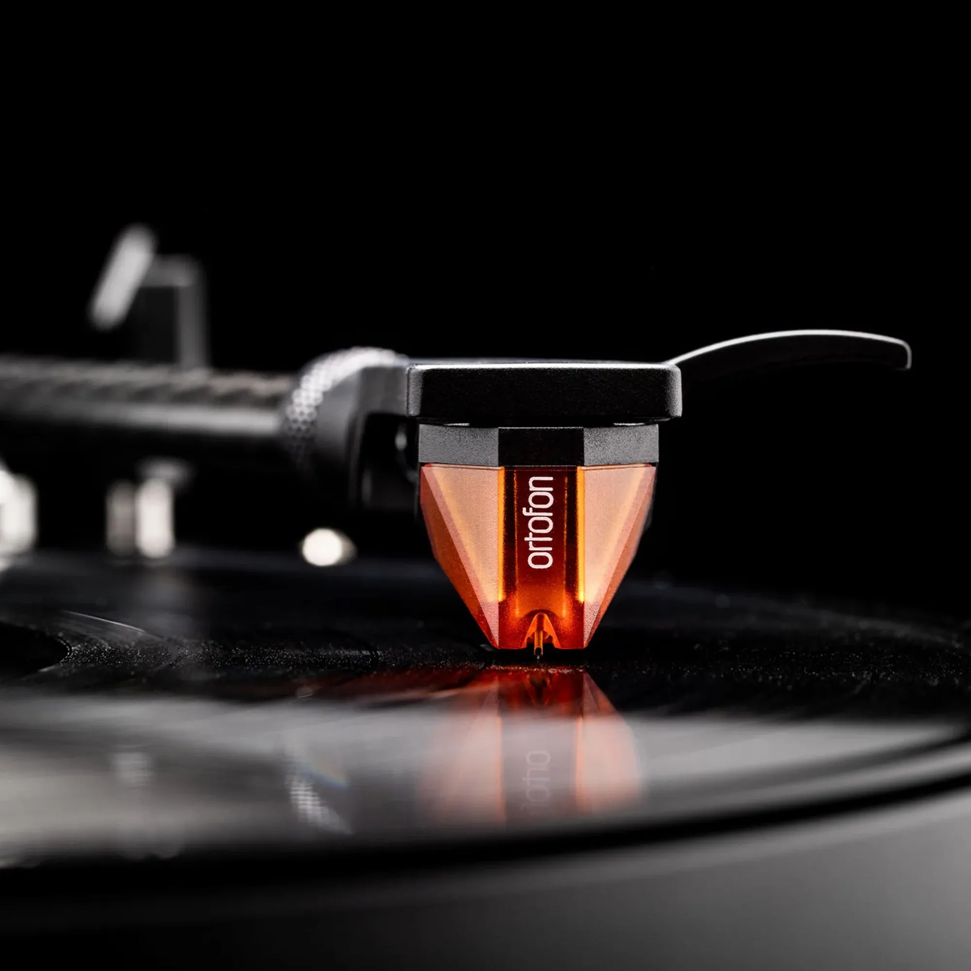 Argon TT-4 Turntable Special Edition: Black
