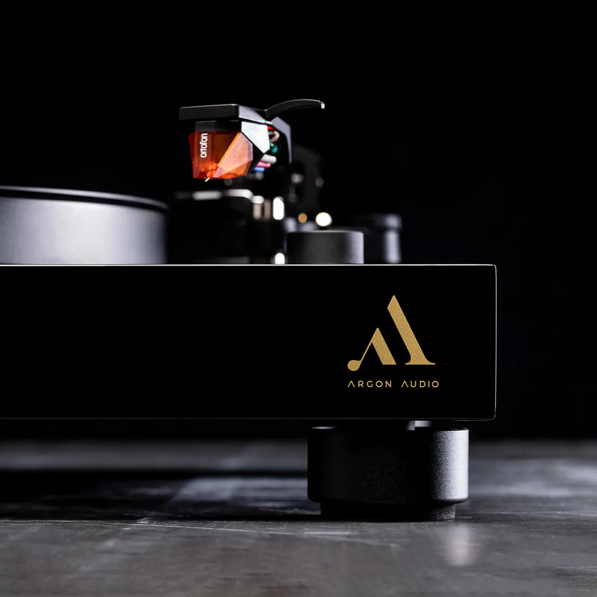 Argon TT-4 Turntable Special Edition: Black