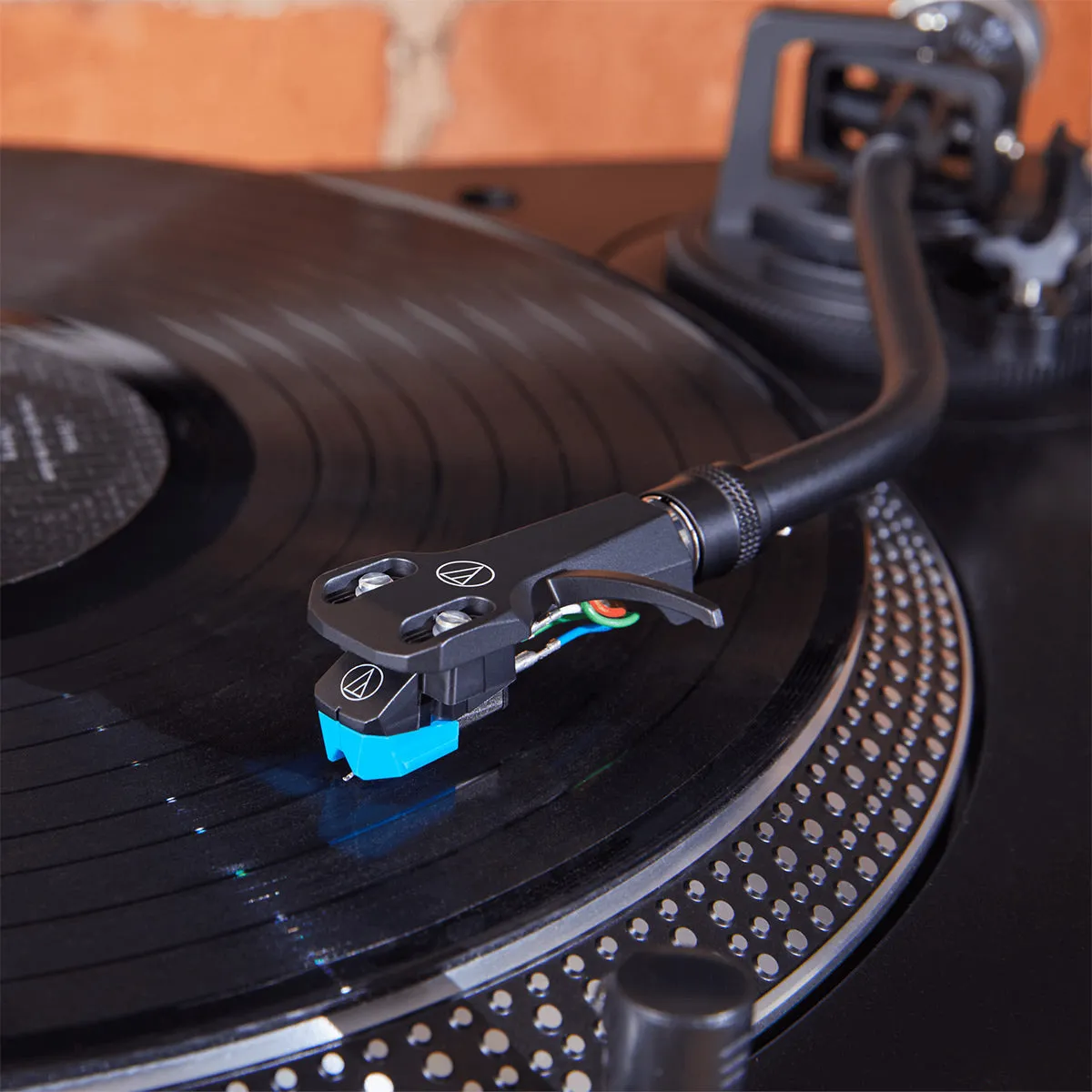 Audio-Technica AT-VM95C/H Headshell & MM Cartridge Combo Kit