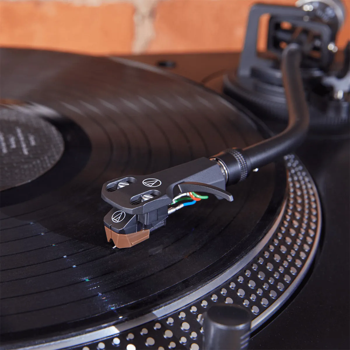 Audio-Technica AT-VM95SH/H Headshell & MM Cartridge Combo Kit