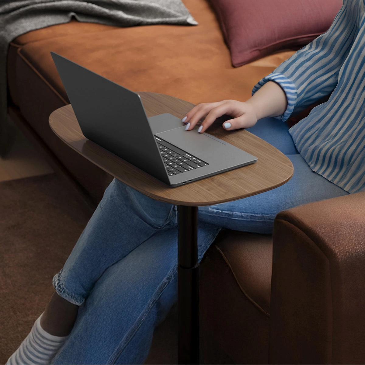 BDI Serif 1046 Solid Wood Lift Laptop Table (Natural Walnut)