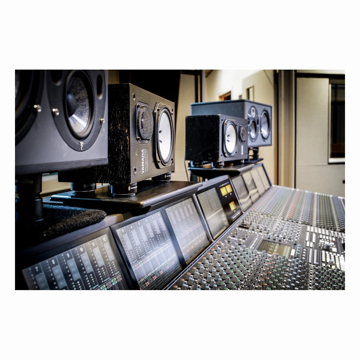 IsoAcoustics ISO-PUCK Isolator Feet for Studio Monitors and Speakers - Pair