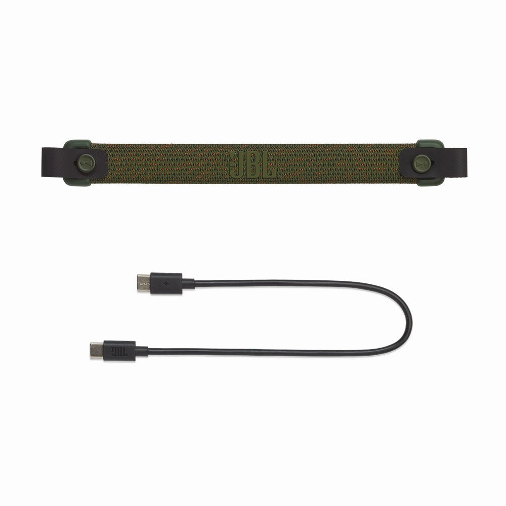 JBL CHARGE 6 Waterproof Portable Speaker Bundle with gSport Carbon Fiber Case (Camo)