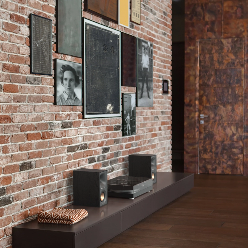 Klipsch R-40PM Powered Monitor Speakers With 4" Woofers (Pair)
