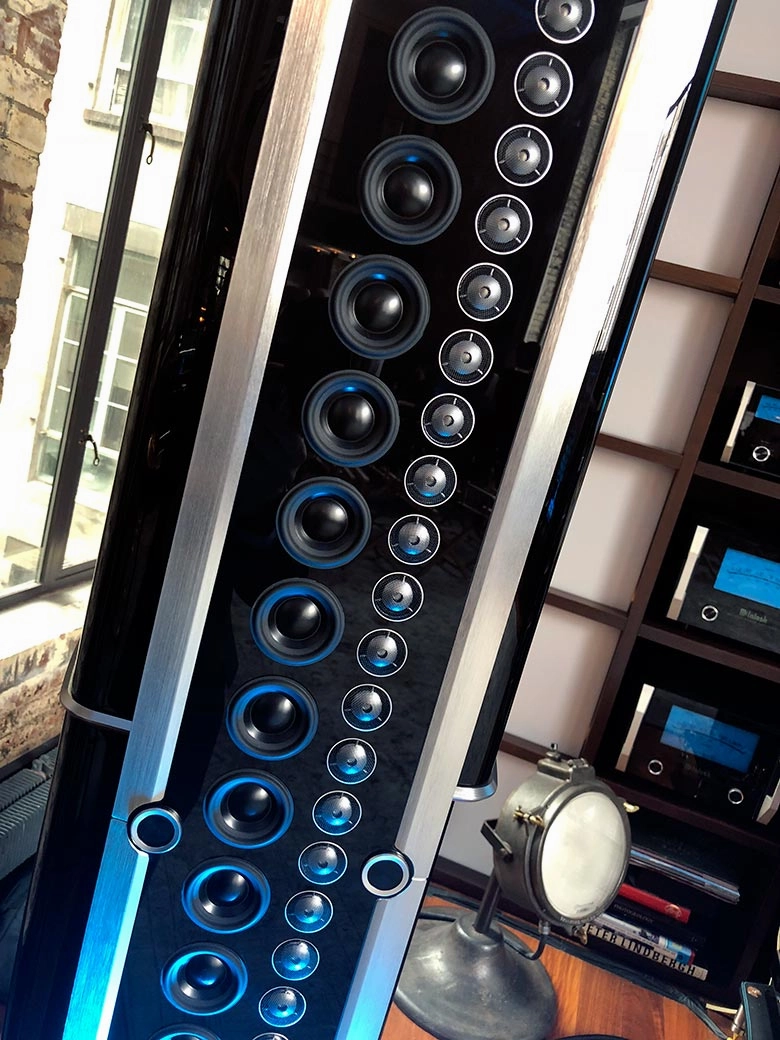 Mcintosh XRT2.1K Floor Standing Loudspeaker