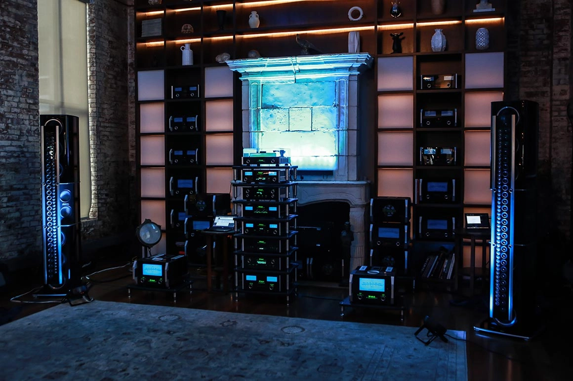 Mcintosh XRT2.1K Floor Standing Loudspeaker