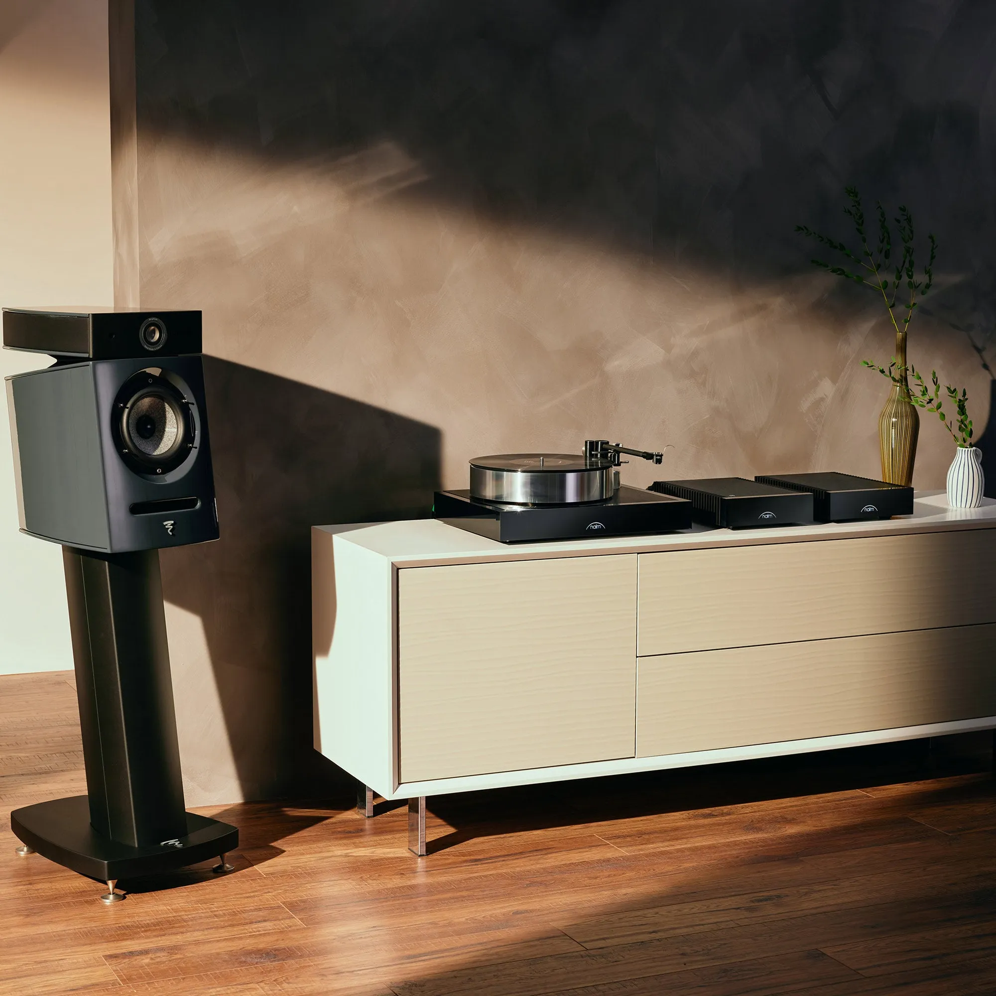Naim Solstice Special Edition Turntable