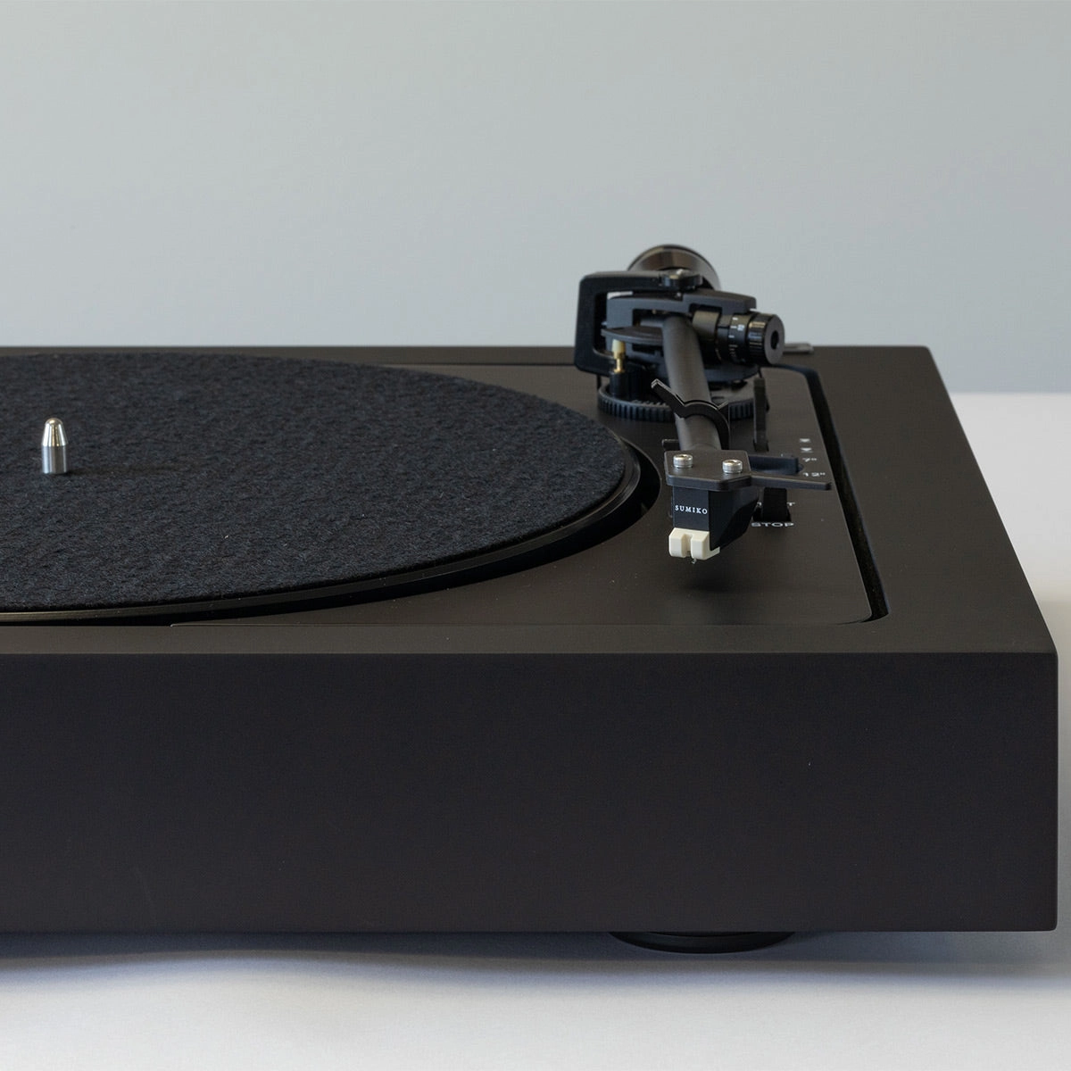 Pro-Ject A2 Fully Automatic Sub-Chassis Turntable with Sumiko Rainier Cartridge