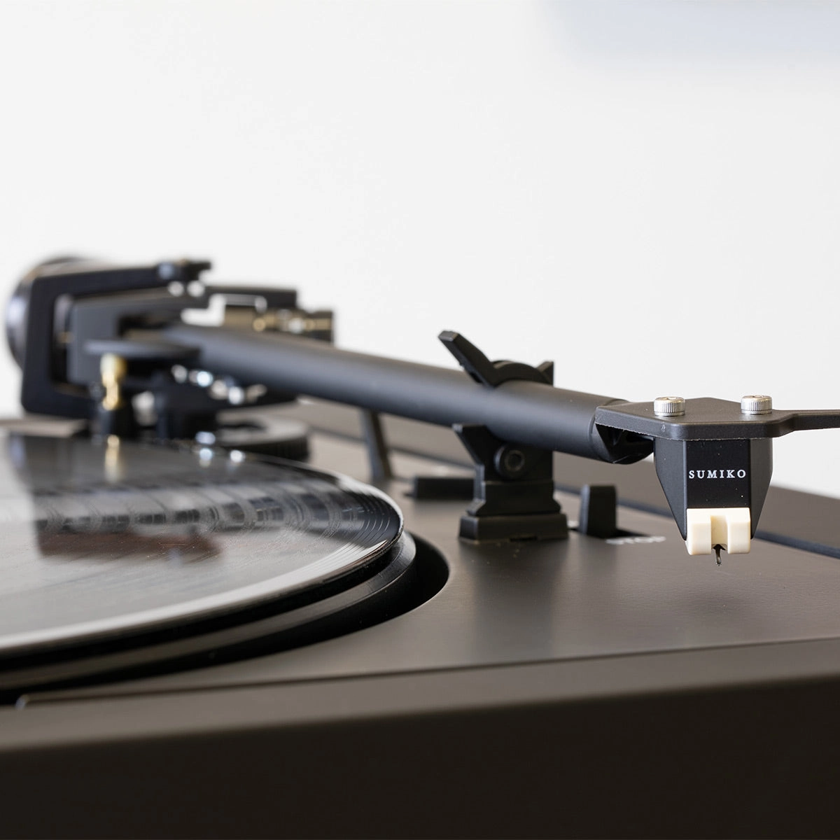 Pro-Ject A2 Fully Automatic Sub-Chassis Turntable with Sumiko Rainier Cartridge