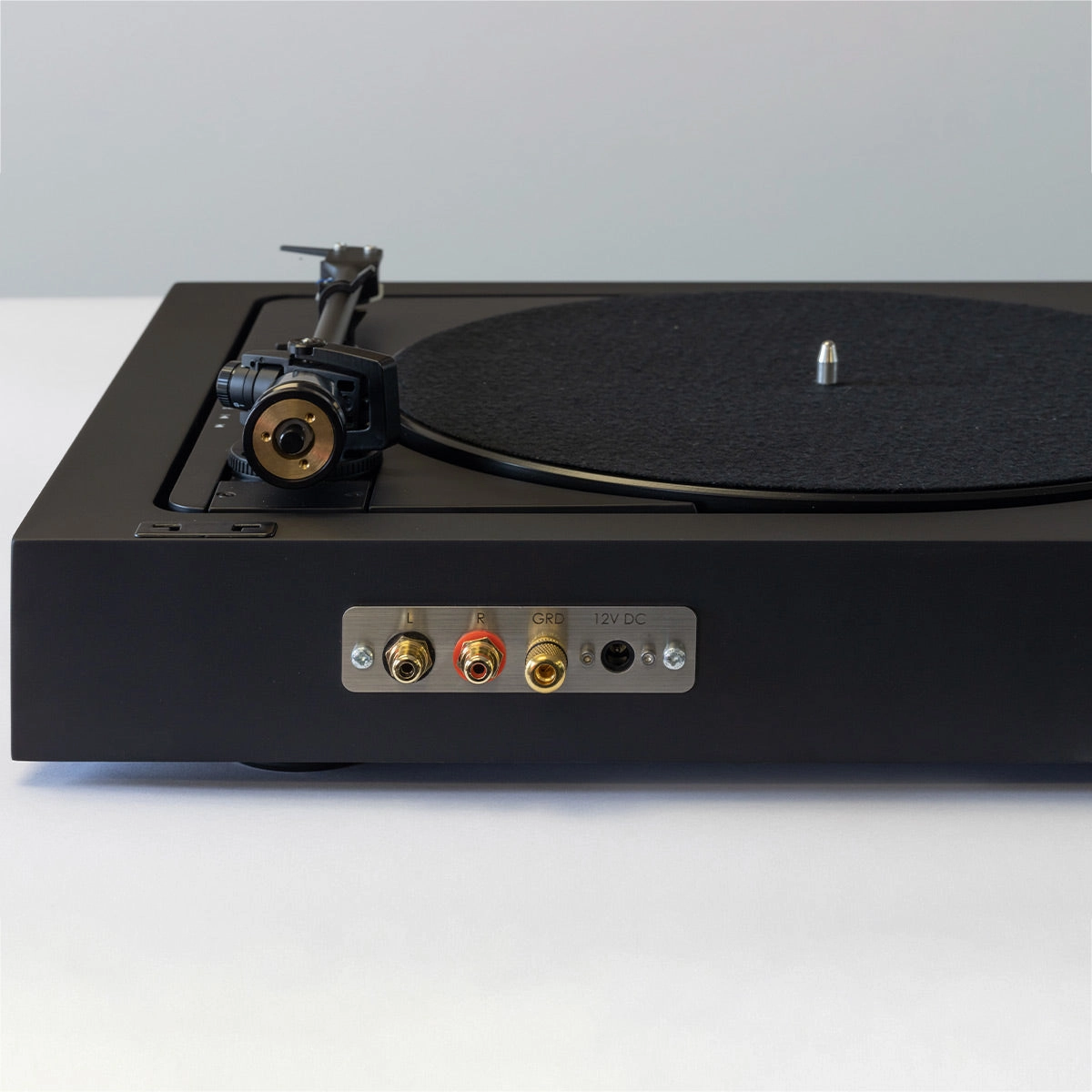Pro-Ject A2 Fully Automatic Sub-Chassis Turntable with Sumiko Rainier Cartridge