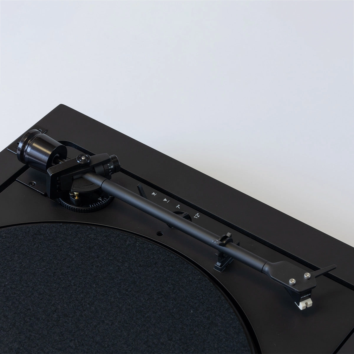 Pro-Ject A2 Fully Automatic Sub-Chassis Turntable with Sumiko Rainier Cartridge