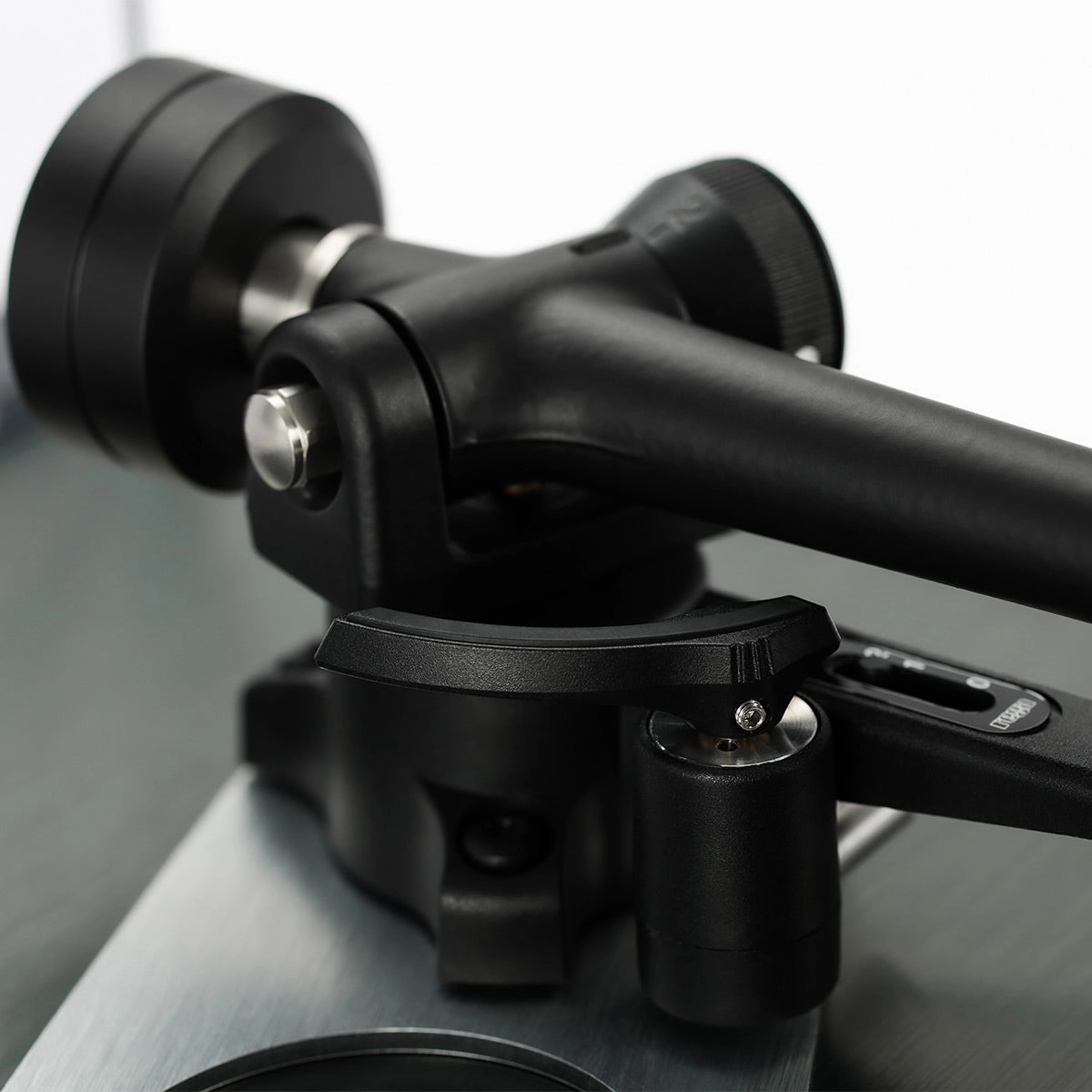 Rega Planar 3 RS Edition with Nd5 MM Cartridge (Brushed Metallic)