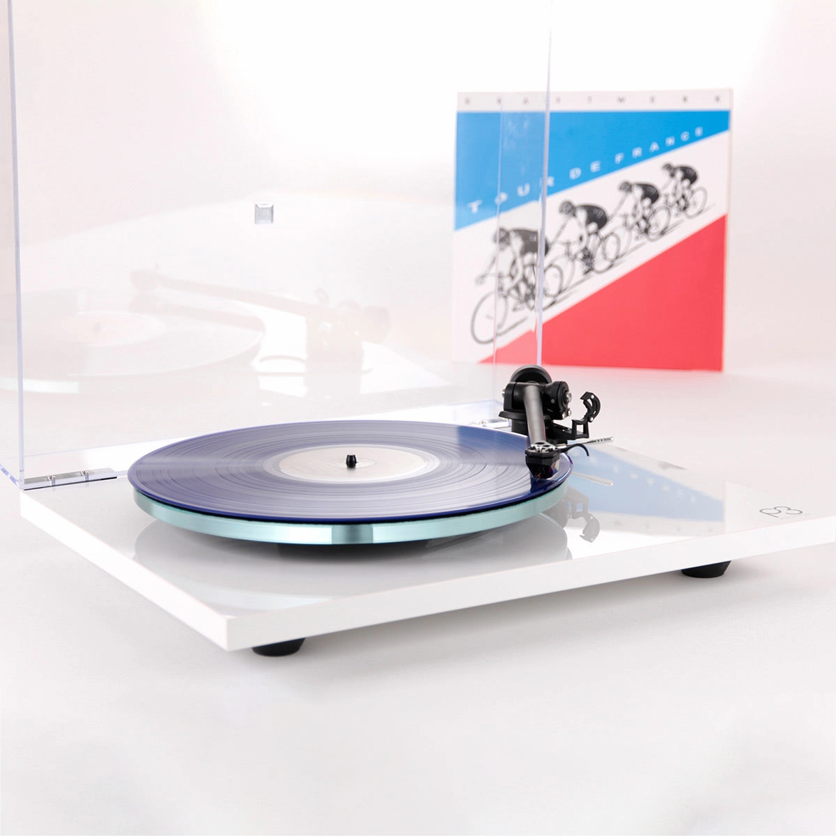 Rega Planar 3 Turntable with Nd3 MM Phono Cartridge (Matte White)