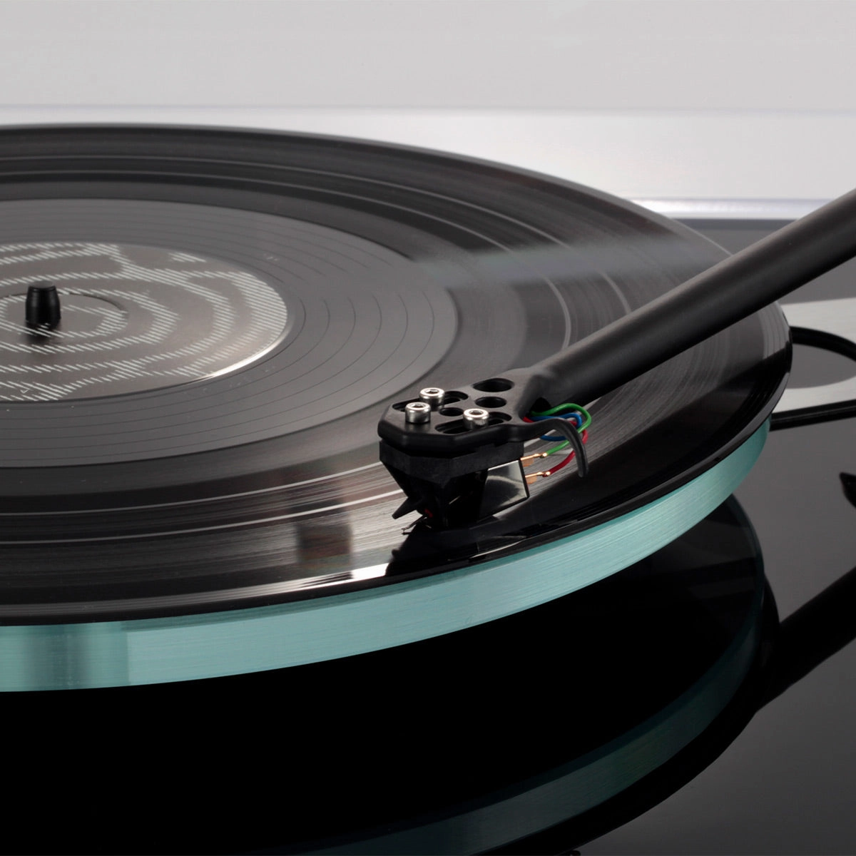 Rega Planar 3 Turntable with Nd5 MM Phono Cartridge (Matte Black)