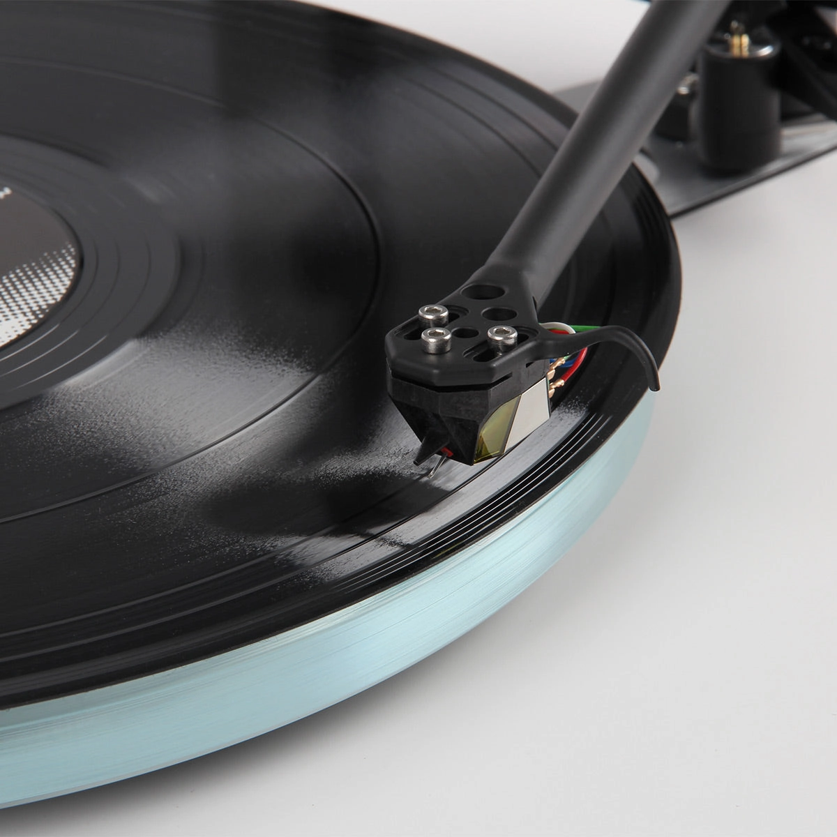 Rega Planar 6 Turntable with Nd7 MM Phono Cartridge (White)