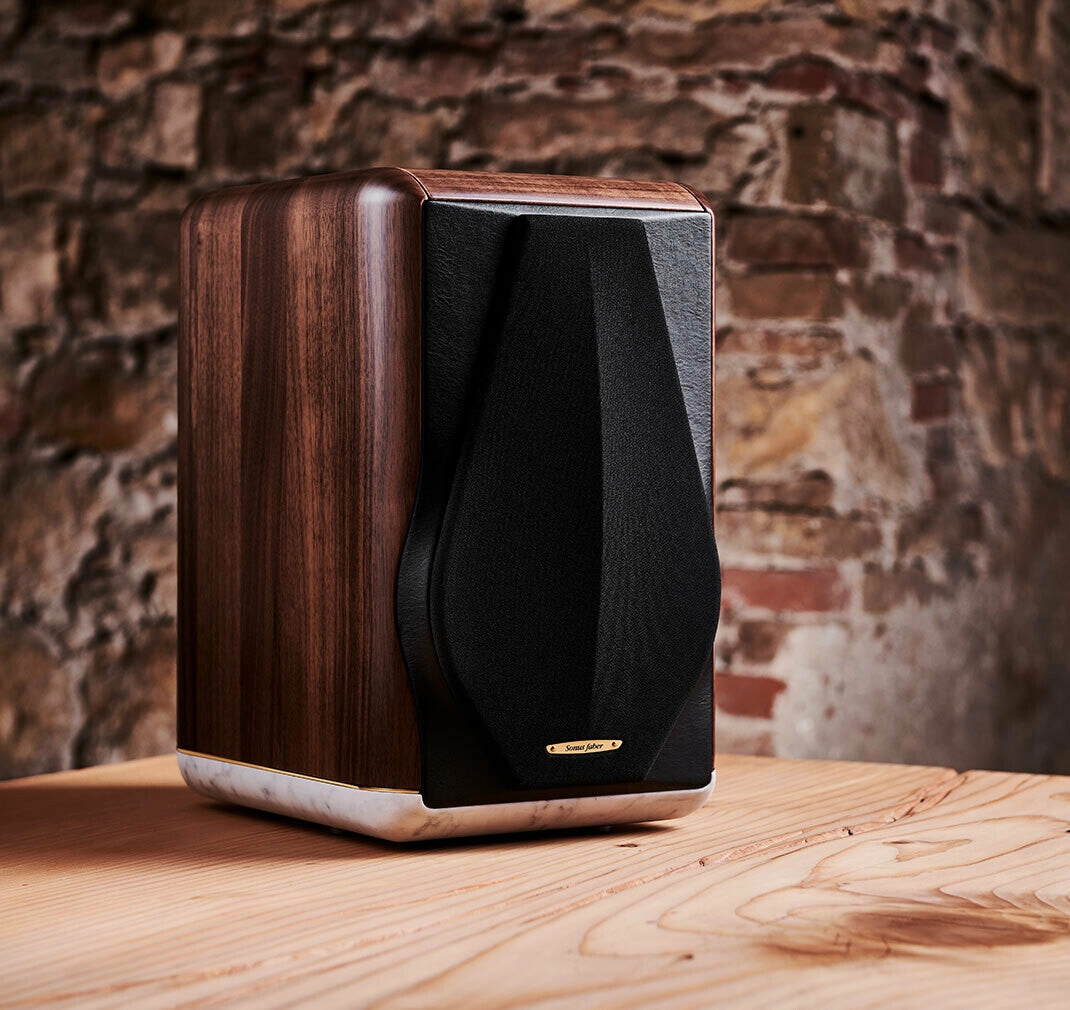 Sonus Faber Electa Amator III (Please Call/In-Store Only)