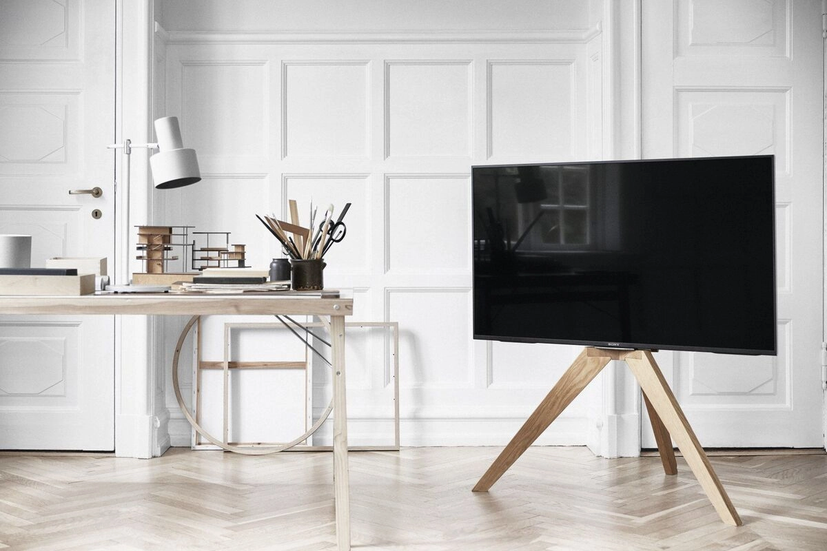 Vogels NEXT OP1 TV Floor Stand