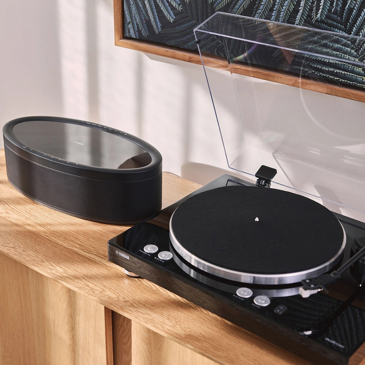Yamaha MusicCast Vinyl 500 Wi-Fi Turntable (Piano Black)